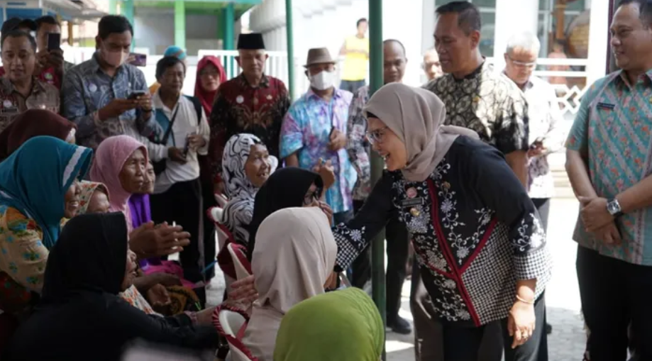 Ramai gerakan pangan murah di balaidesa Sukamelang Kroya kabupaten Indramayu